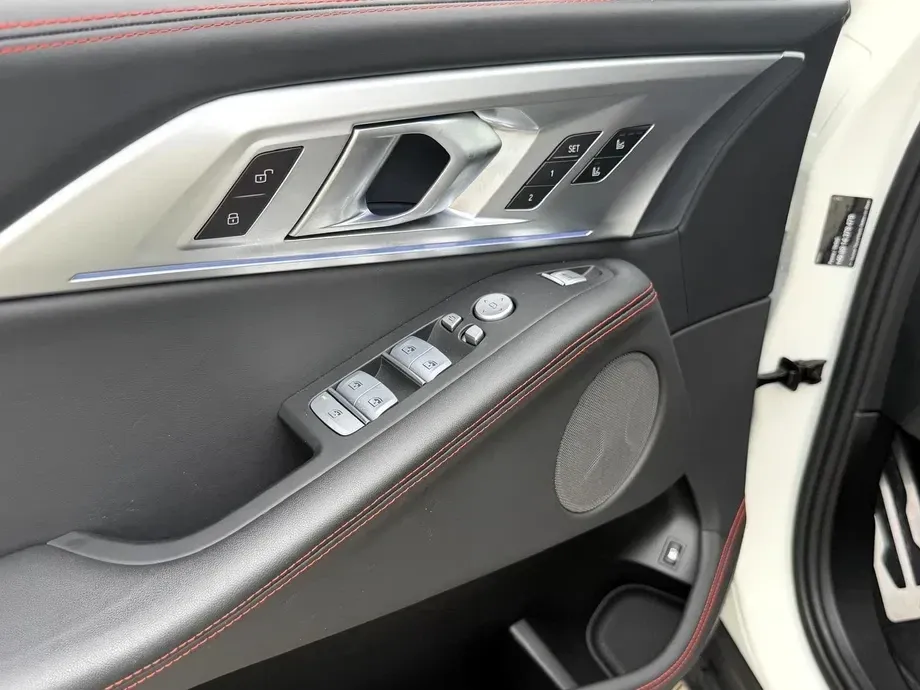 BMW XM Label — imagine 5