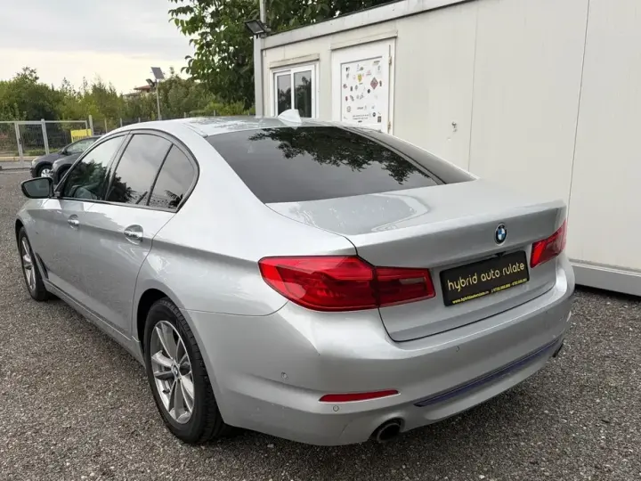 BMW Seria 5 530i xDrive Aut. Sport Line