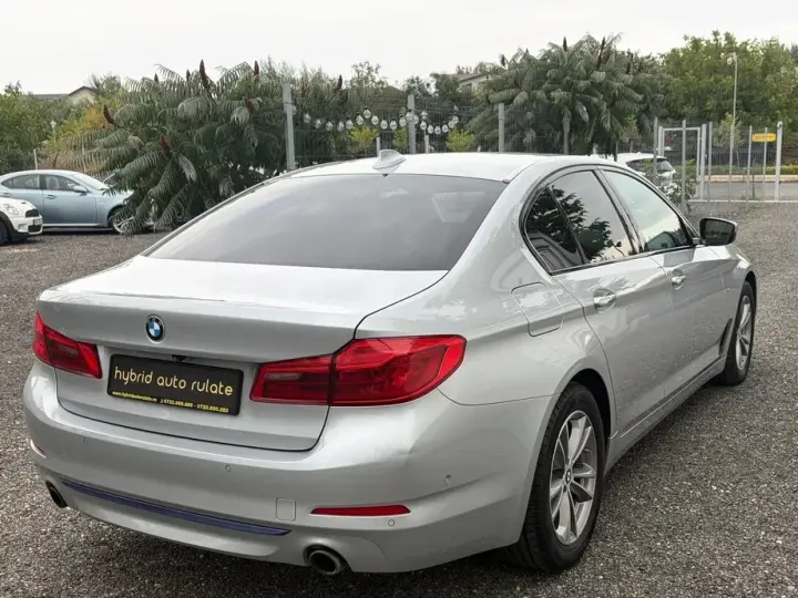 BMW Seria 5 530i xDrive Aut. Sport Line