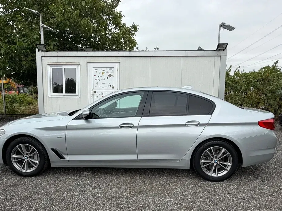 BMW Seria 5 530i xDrive Aut. Sport Line — imagine 2