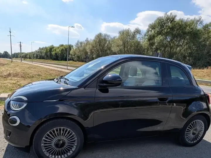 FIAT 500E 42 kW 118 CP Icon
