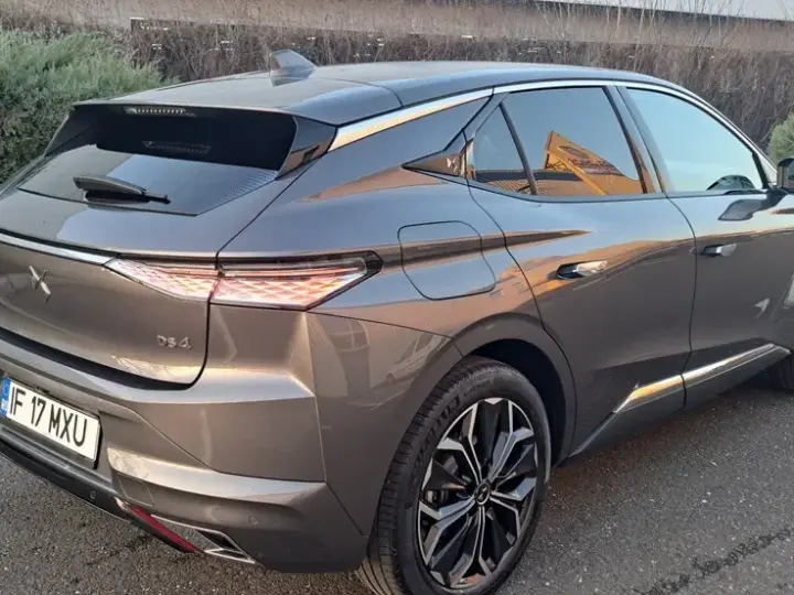 DS Automobiles DS 4 II 1.6 PHeV FWD 225 EAT8 RIVOLI