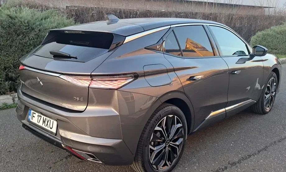DS Automobiles DS 4 II 1.6 PHeV FWD 225 EAT8 RIVOLI — imagine 4