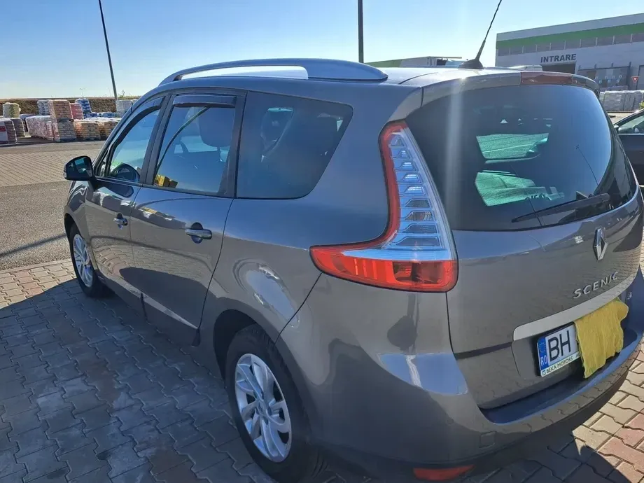 Renault Grand Scenic dCi 130 FAP Start & Stop Dynamique — imagine 6