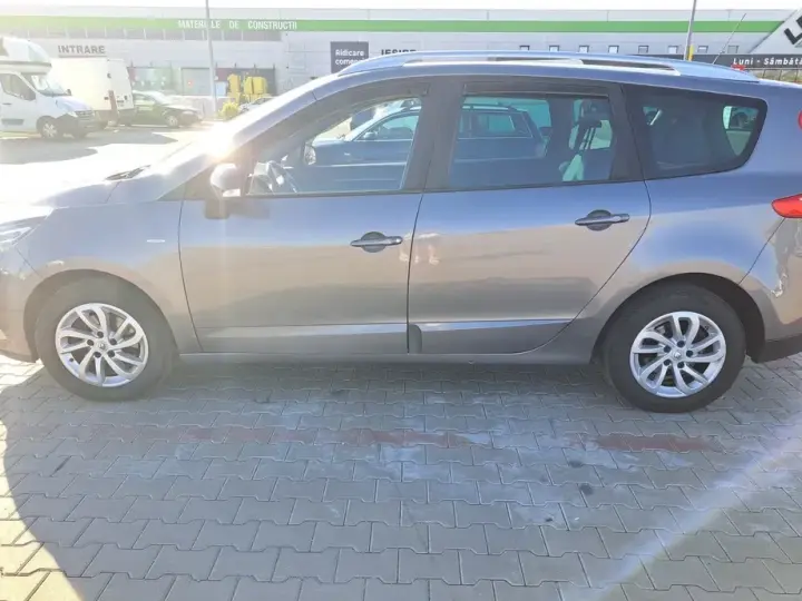 Renault Grand Scenic dCi 130 FAP Start & Stop Dynamique