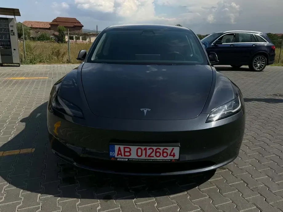 Tesla Model 3 RWD — imagine 6