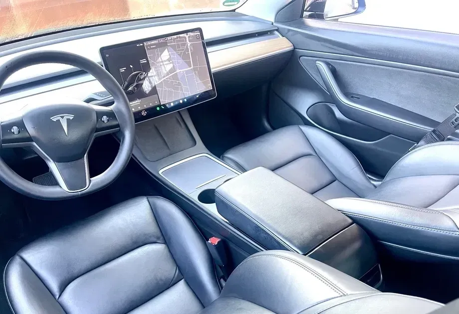 Tesla Model 3 Langstreckenbatterie Allradantrieb Dual Motor — imagine 6