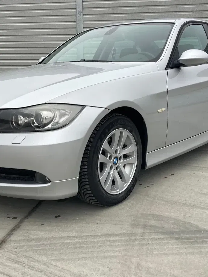BMW Seria 3 E90/E91/E92/E93 — imagine 3