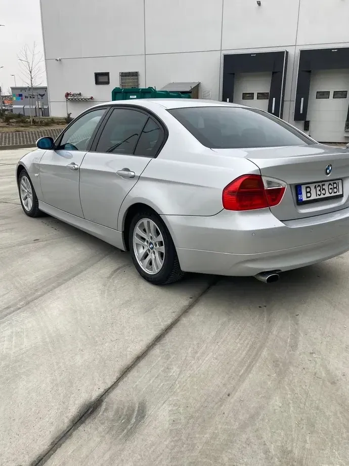 BMW Seria 3 E90/E91/E92/E93 — imagine 2