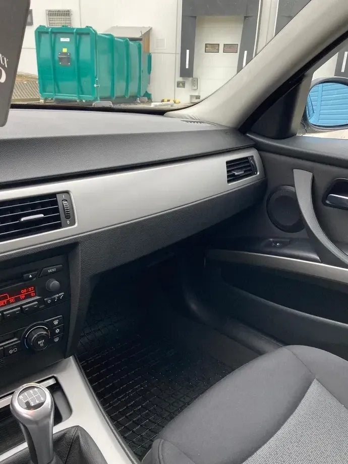 BMW Seria 3 E90/E91/E92/E93 — imagine 5