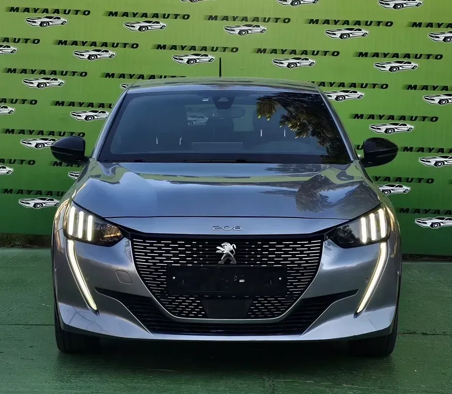 Peugeot 208 PureTech 100 EAT8 Active — imagine 2