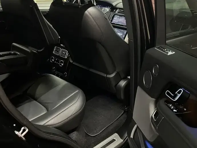 Land Rover Range Rover IV 3.0 l6 MHEV HSE