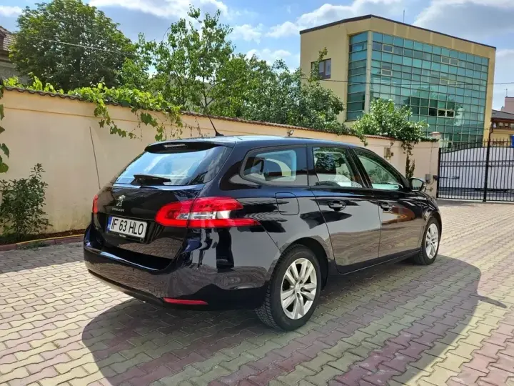 Peugeot 308 II BlueHDi 100 Stop & Start Business-Line