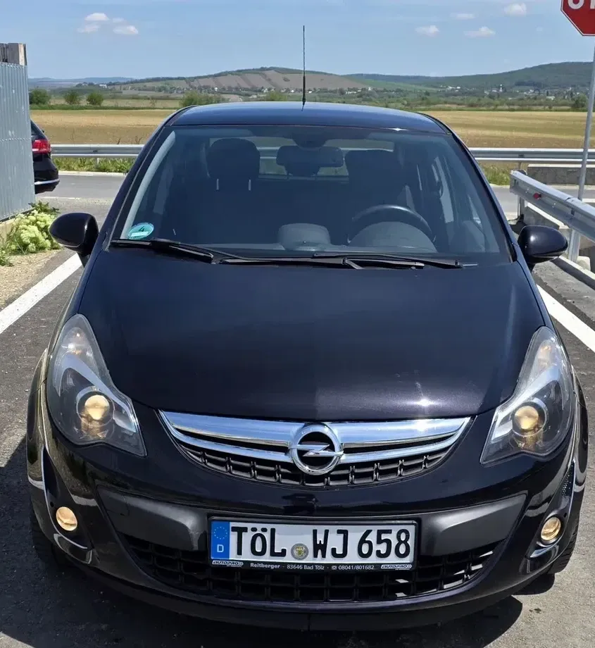 Opel Corsa D 1.4 16V Innovation — imagine 3