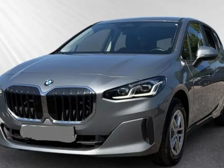 BMW Seria 2 218d AT