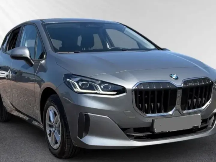 BMW Seria 2 218d AT