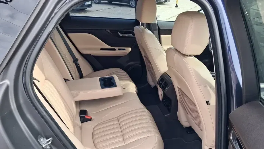 Jaguar F-Pace 20d AWD Aut. Portfolio — imagine 6