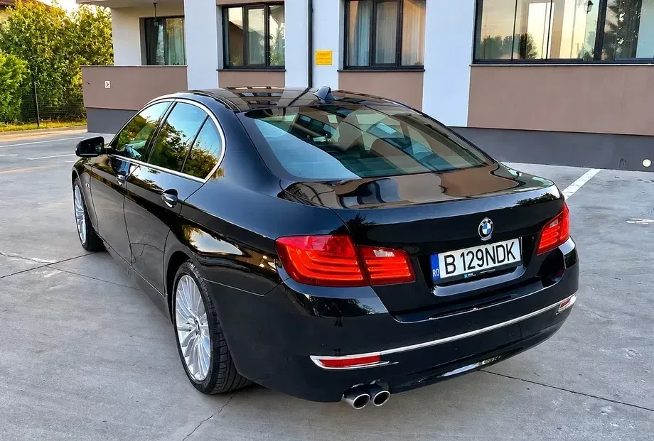 BMW Seria 5 F10/F11/F07 520d Aut. Luxury Line — imagine 4