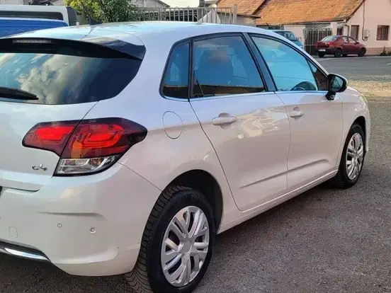 Citroën C4 II BlueHDi 100 Selection