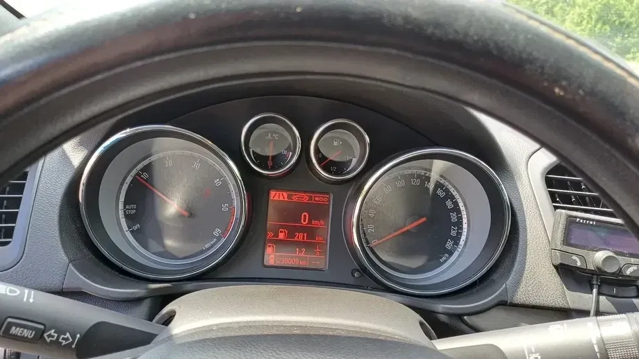 Opel Insignia A 2.0 CDTI ecoFLEX Start/Stop Edition — imagine 5