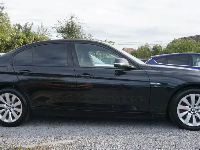 BMW Seria 3 F30/F31/F34 318d Aut. Blue Performance Sport Line