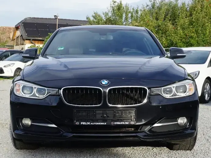 BMW Seria 3 F30/F31/F34 318d Aut. Blue Performance Sport Line