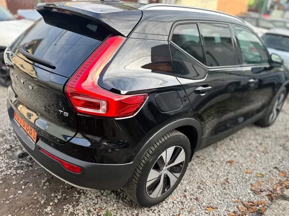 Volvo XC 40 T5 Twin Engine DKG Momentum Pro — imagine 3