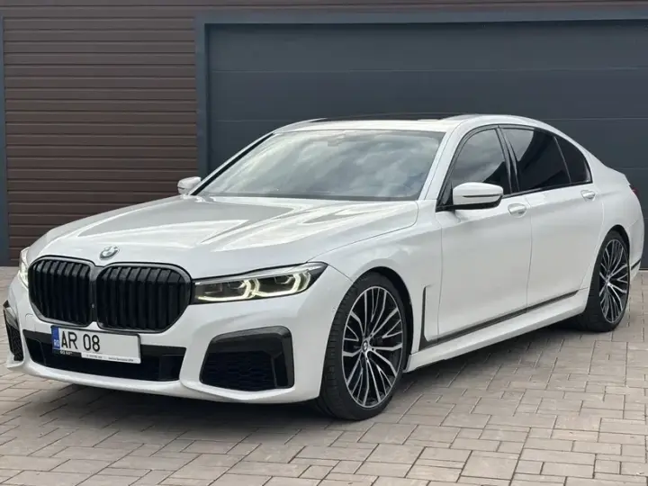 BMW Seria 7 G11/G12 740Li