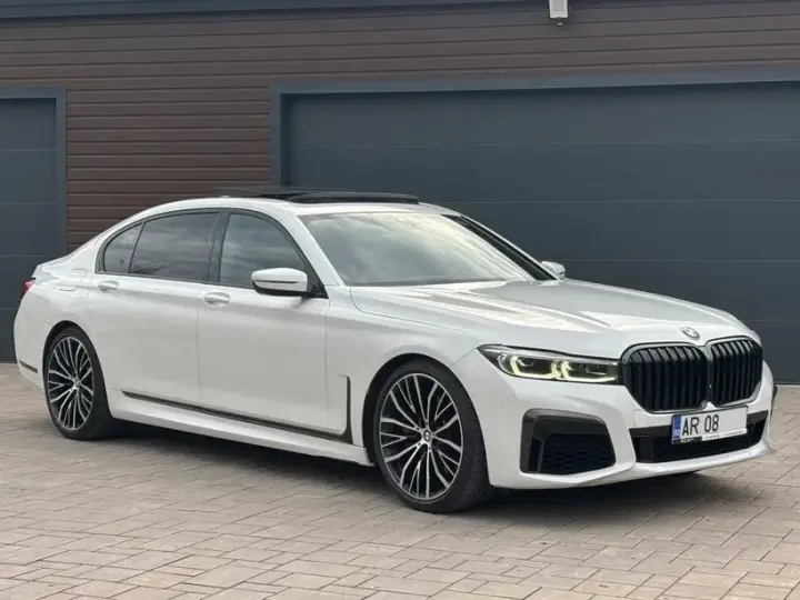 BMW Seria 7 G11/G12 740Li