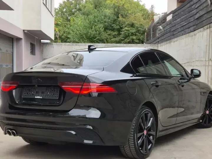 Jaguar XE D200 Aut. R-Dynamic SE