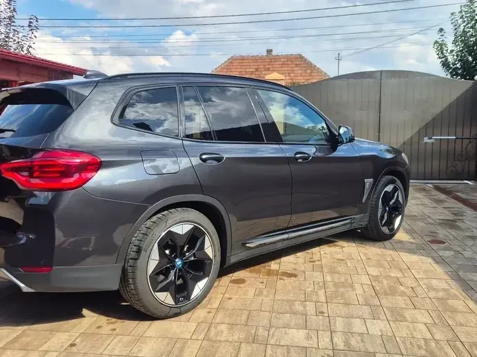 BMW iX3 Impressive