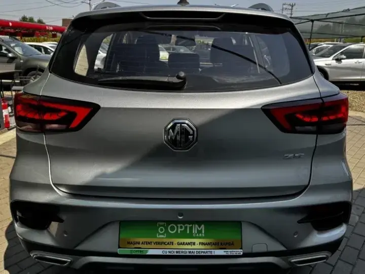 MG ZS 1.5 GSL 5MT Exclusive