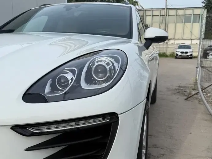 Porsche Macan Standard
