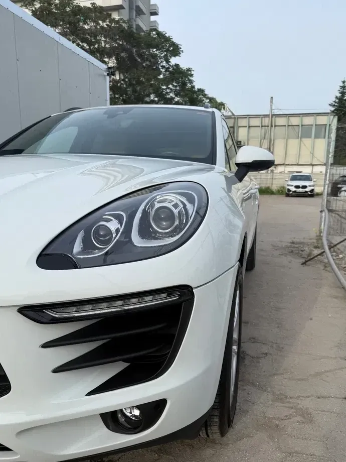Porsche Macan Standard — imagine 4