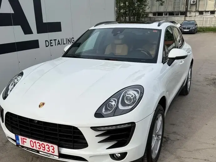 Porsche Macan Standard