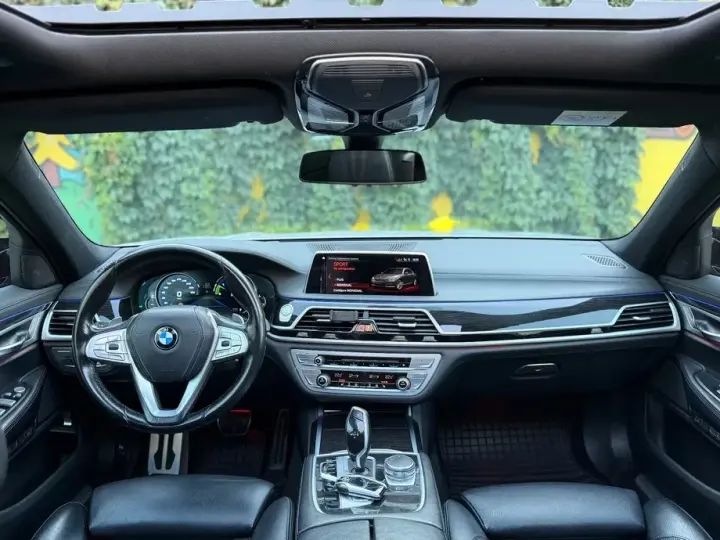 BMW Seria 7 G11/G12 730d xDrive