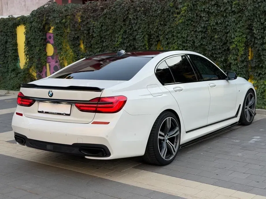 BMW Seria 7 G11/G12 730d xDrive — imagine 3