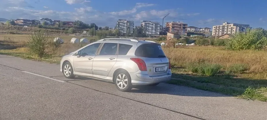 Peugeot 308 — imagine 3