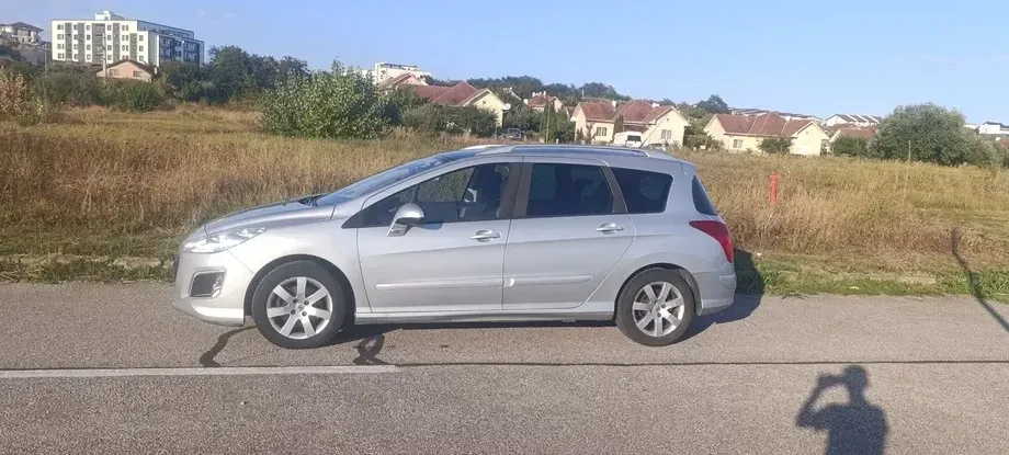 Peugeot 308 — imagine 2