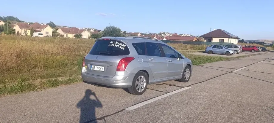 Peugeot 308 — imagine 4