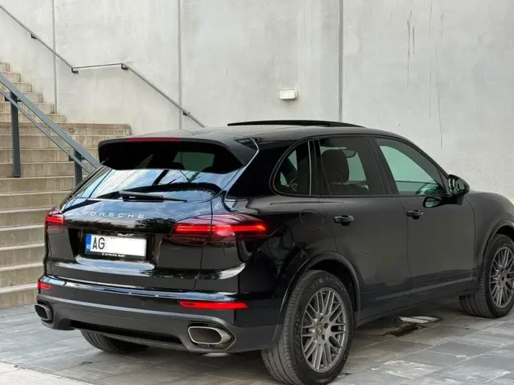 Porsche Cayenne 3.0 L