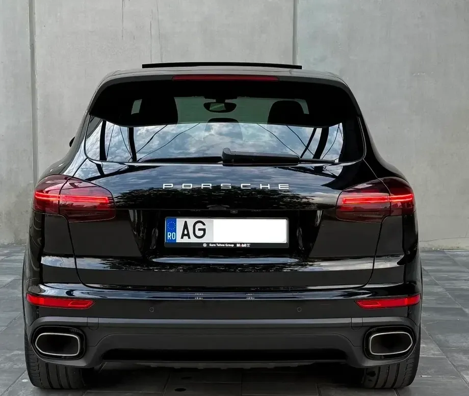 Porsche Cayenne 3.0 L — imagine 4