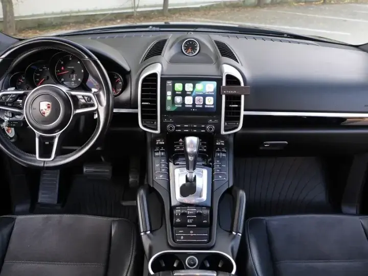 Porsche Cayenne 3.0 L