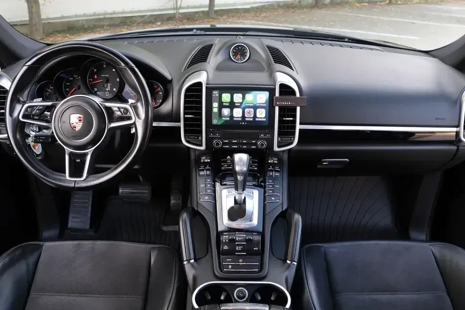 Porsche Cayenne 3.0 L — imagine 5