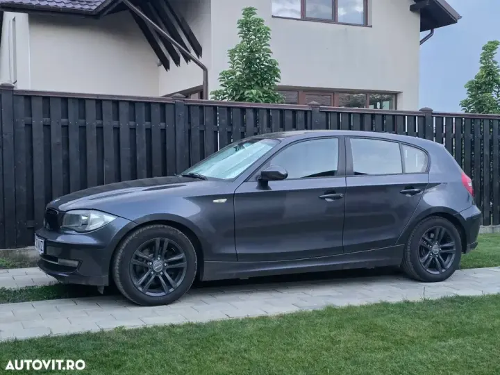 BMW Seria 1 E81/E82/E87/E88 [2004 - 2011] 118d