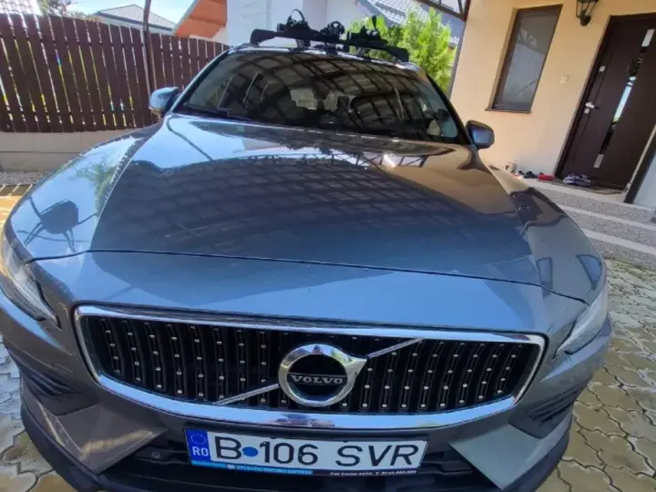 Volvo V60 II D4 AWD Momentum