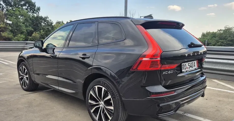 Volvo XC 60 II B4 MHEV AT AWD Ultimate Dark — imagine 2