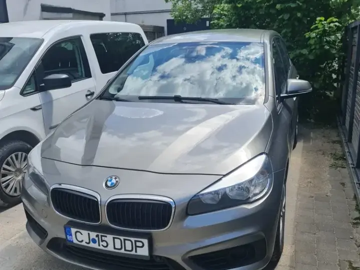 BMW Seria 2 216d Advantage