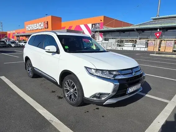 Mitsubishi Outlander III 2.2 Litre DI-D AWD Instyle