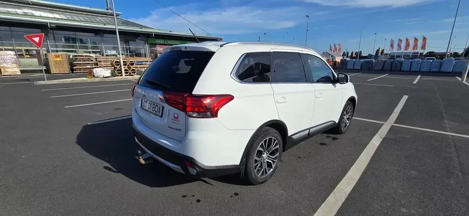 Mitsubishi Outlander III 2.2 Litre DI-D AWD Instyle — imagine 2